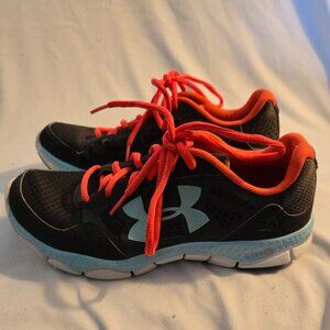 Under Armour Micro G Engage Womens 7 Gray Running Shoes Activewear Athlesiure